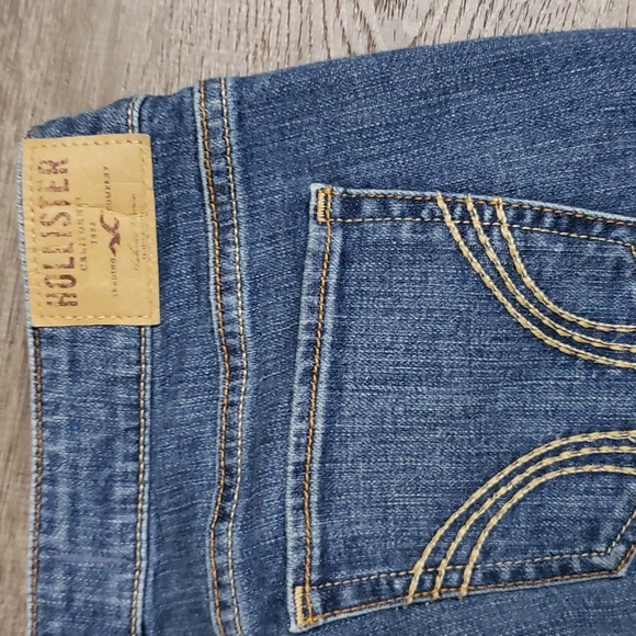 Hollister Jeans Size 9L - Picture 6 of 6